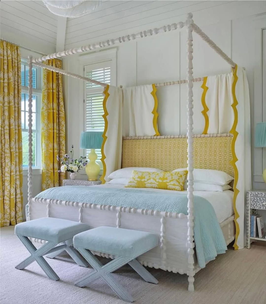 15 Canopy Bed Designs That Redefine the Bedroom