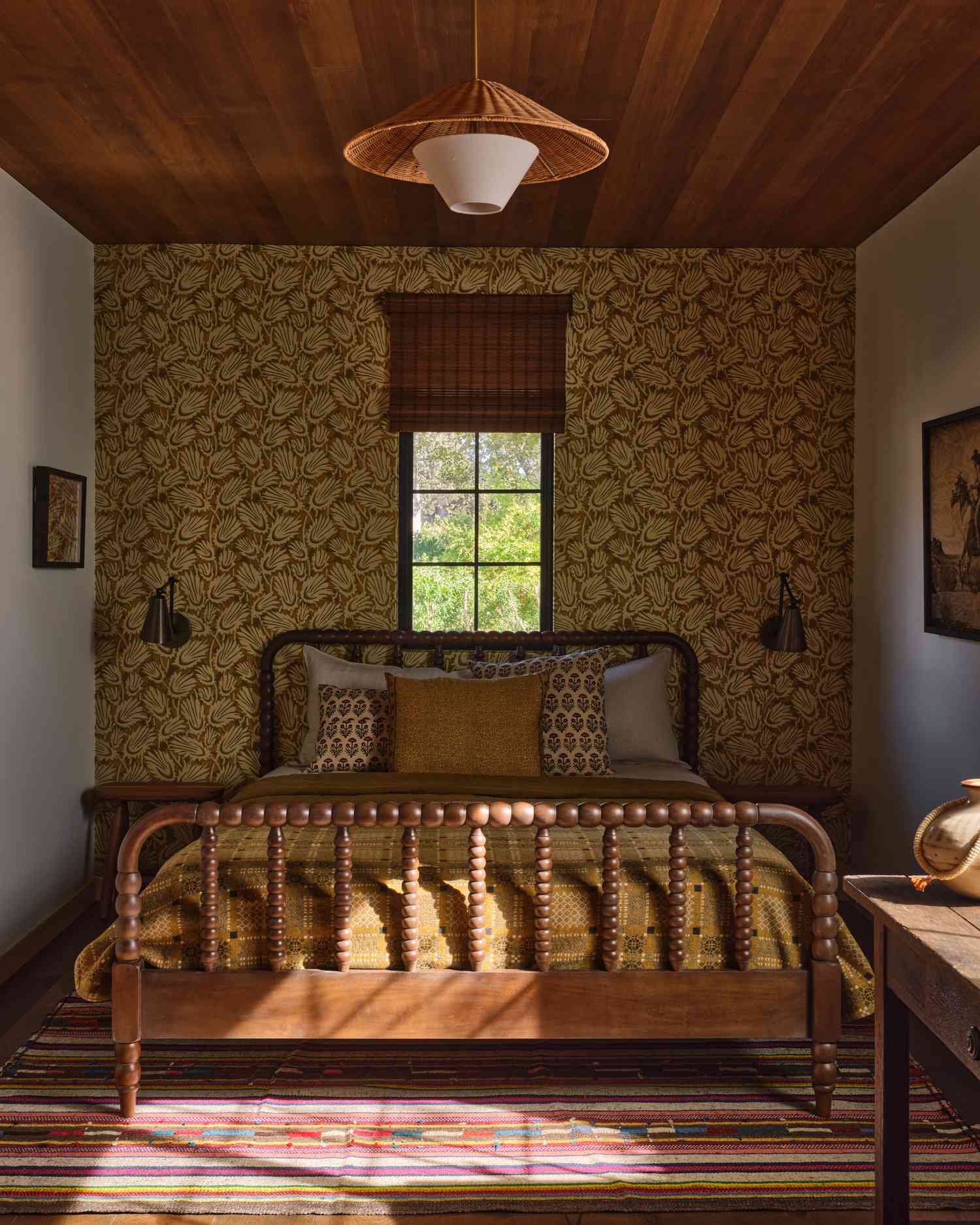 19 Accent Wall Ideas to DIY Your Dream Bedroom