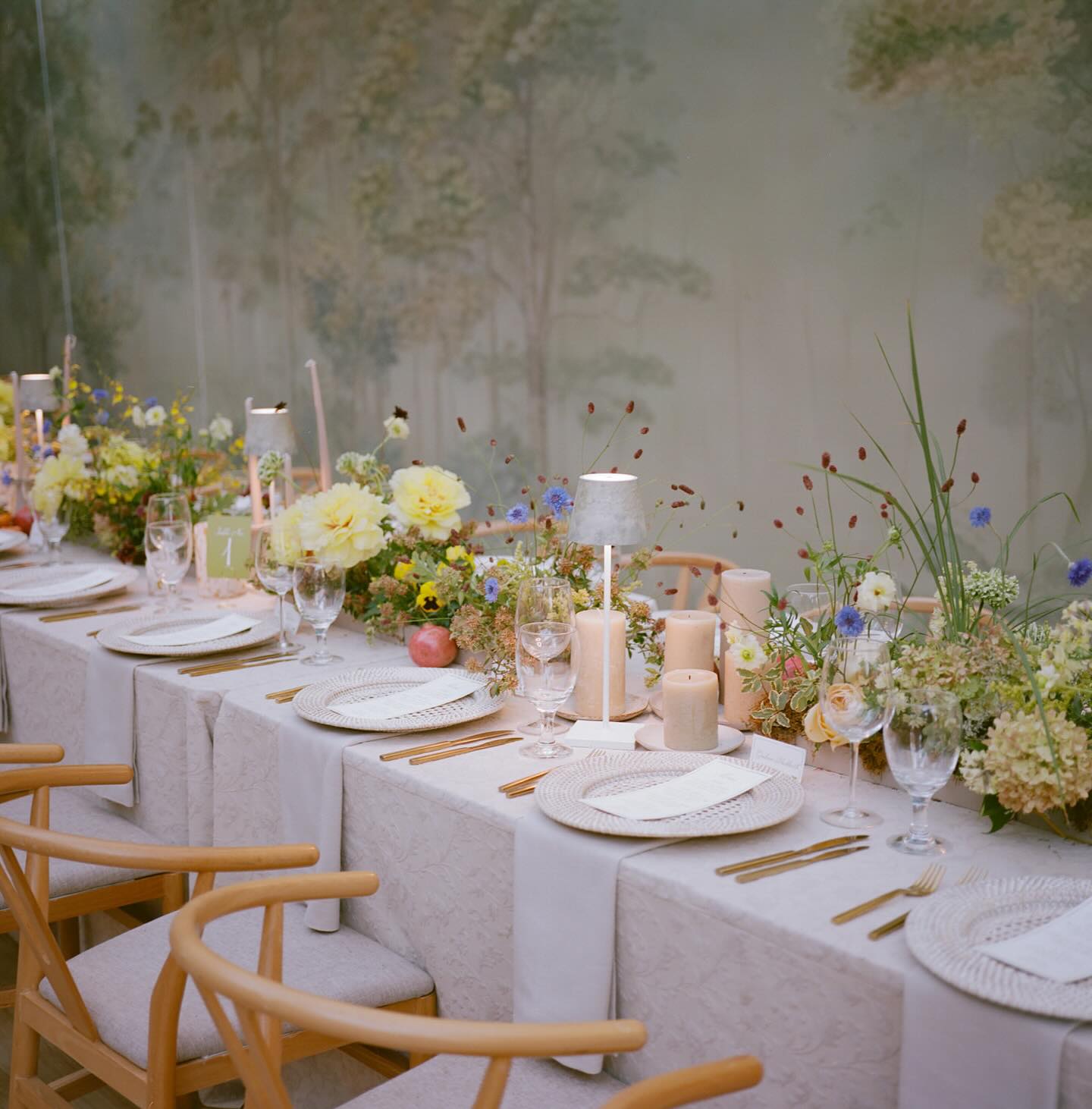 23 Rustic Long Table Wedding Ideas - Craftsy Hacks