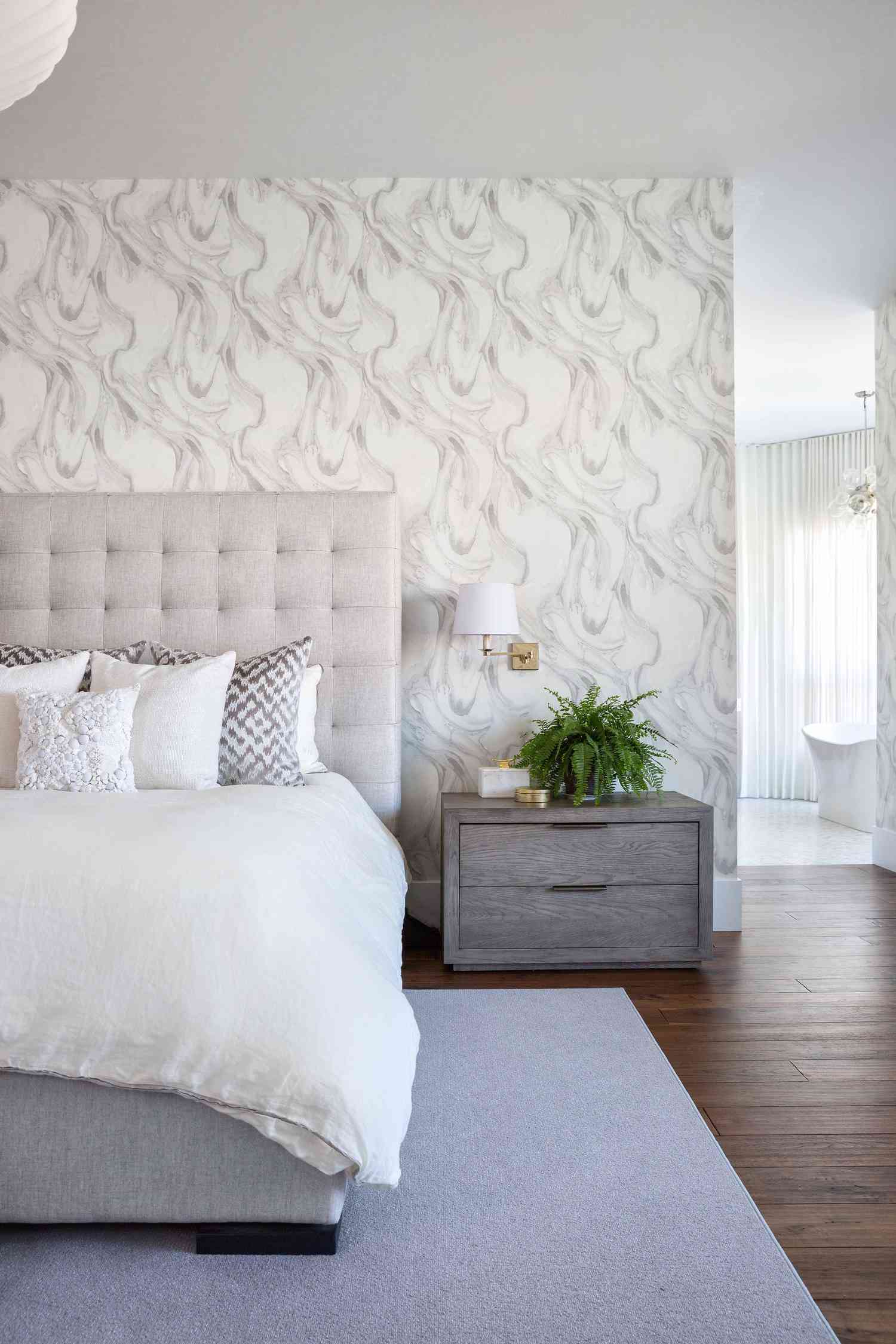 24 Versatile Gray Accent Walls That Work With Any Design Style