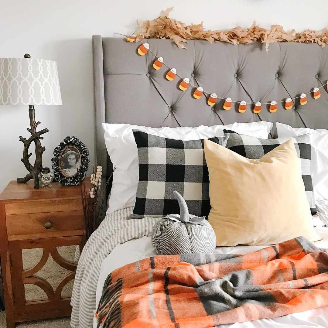 28 Best Halloween Decorating Ideas for a Wonderfully Witchy Home