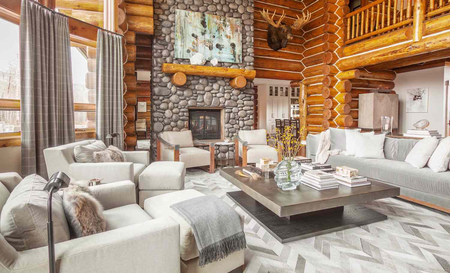 28 Log Cabin Interiors That Are Both Rustic and Modern
