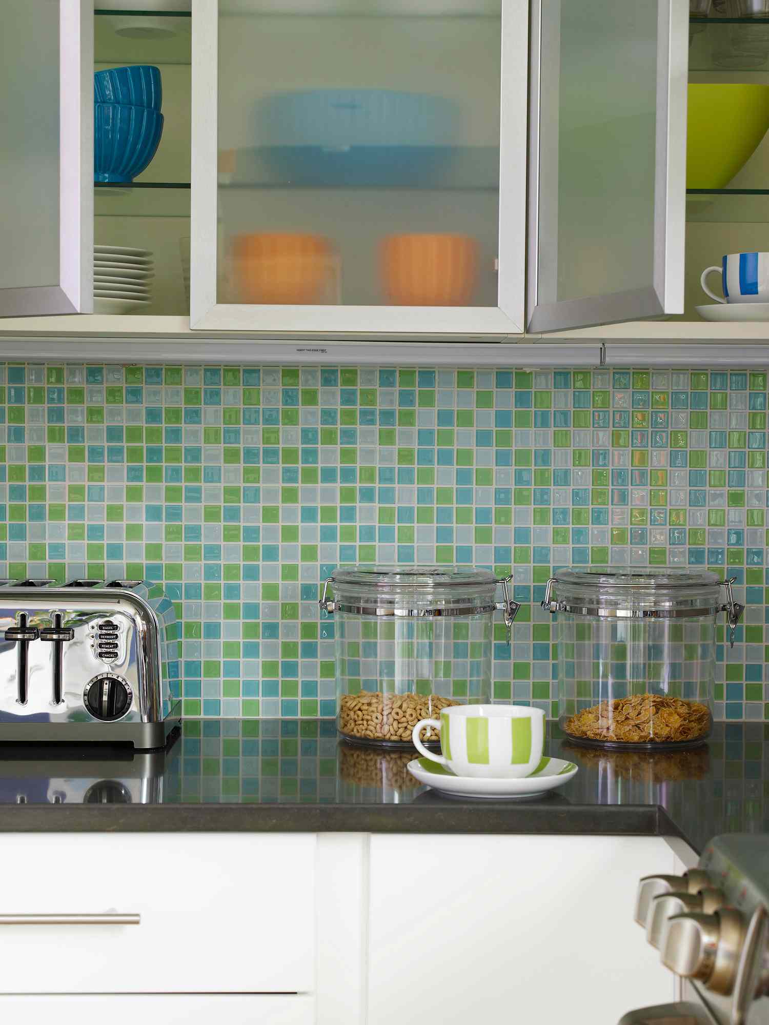 30 Green Backsplash Ideas for the Most Gorgeous Kitchen Ever