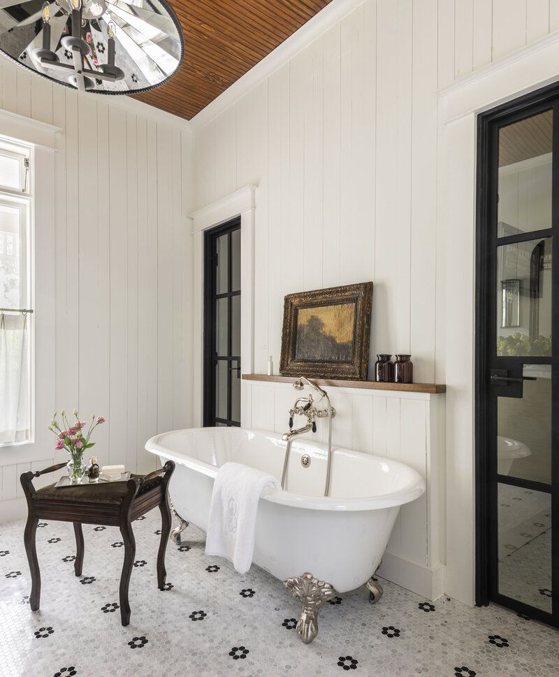 32 Rustic Bathroom Ideas For a Warm and Inviting Space