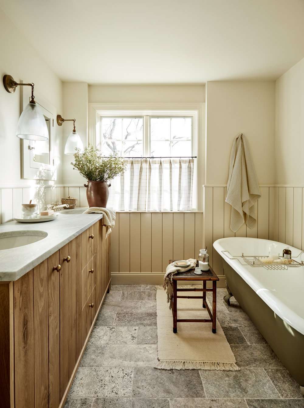 33 Neutral Bathroom Paint Colors to Create a Soothing Space