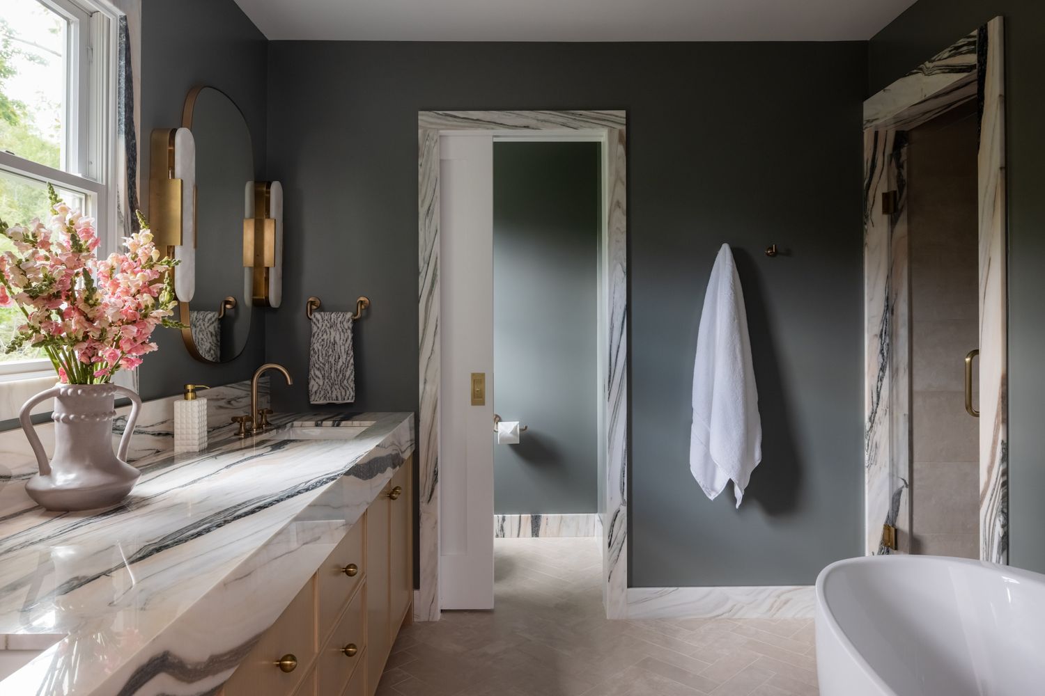 5 Bathroom Colors Trending for 2026, According to Designers