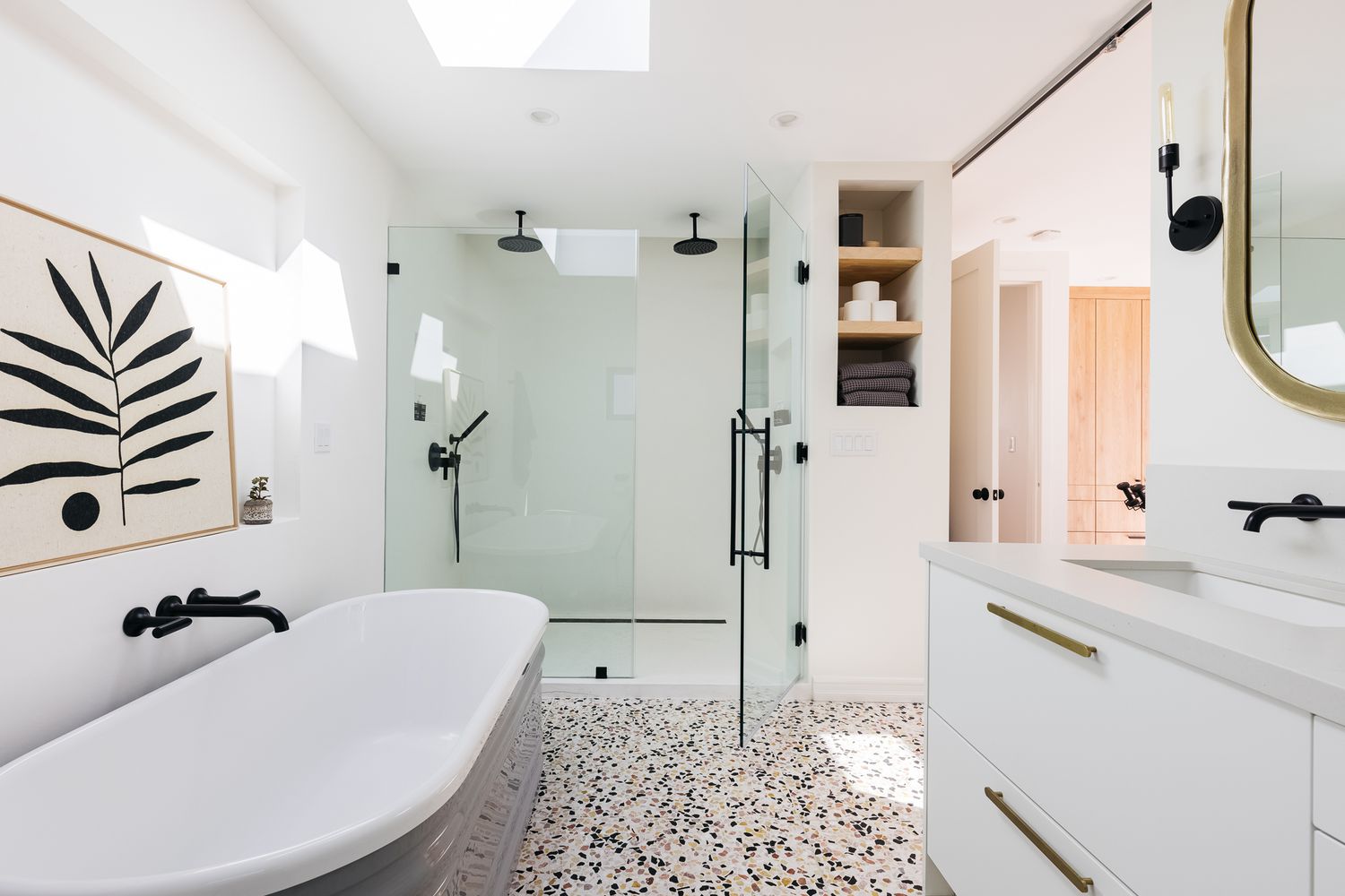 50 Luxury Bathrooms for the Ultimate Self-Care Oasis