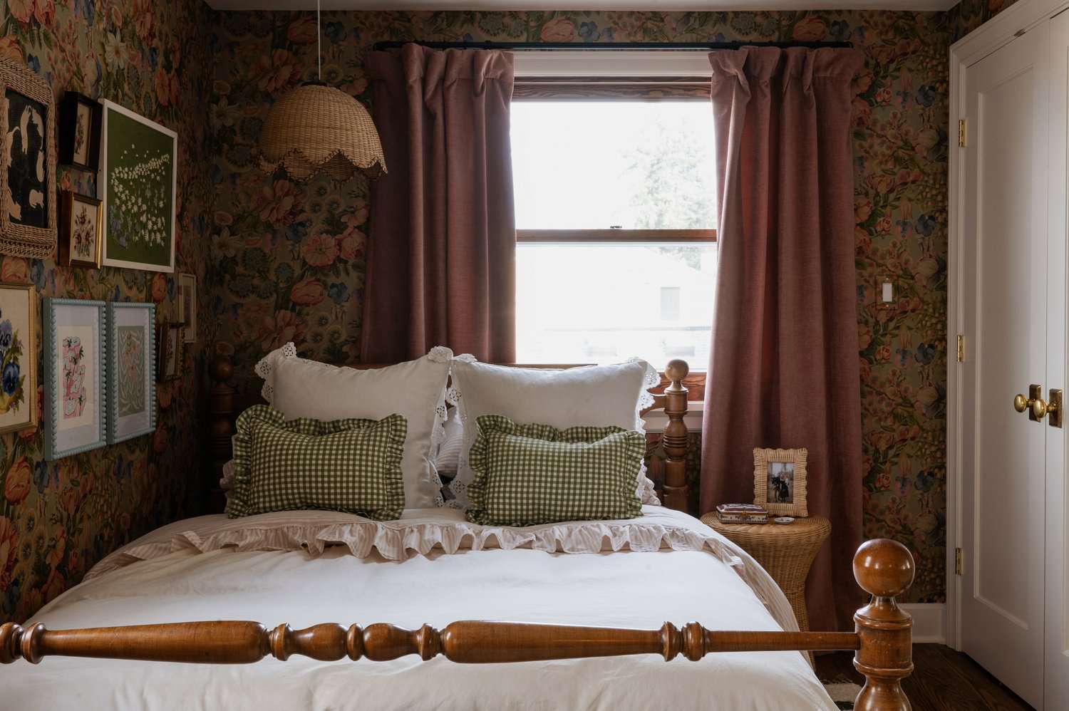 52 Stylish and Fun Teen Bedroom Ideas