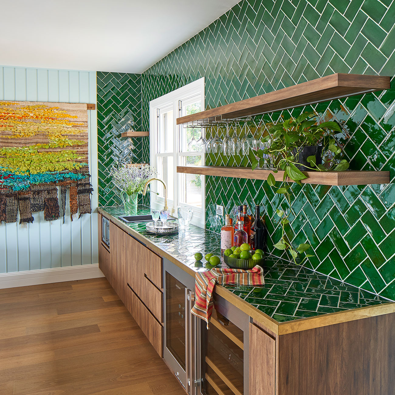 75 Beautiful Home Bar with Subway Tile Splashback Ideas & Designs - June 2026 | Houzz AU