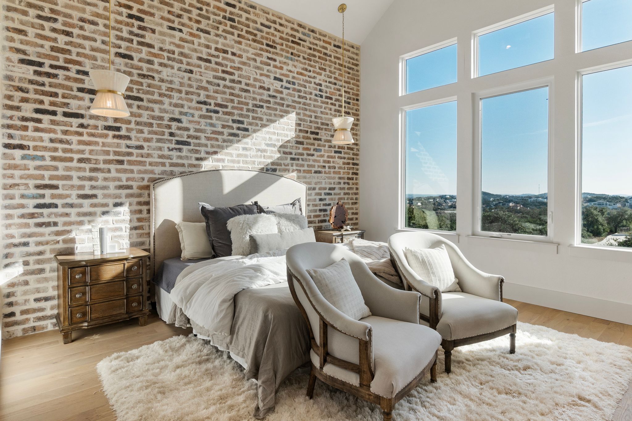 8 Best Contemporary Master Bedroom Ideas | The Staging Co.