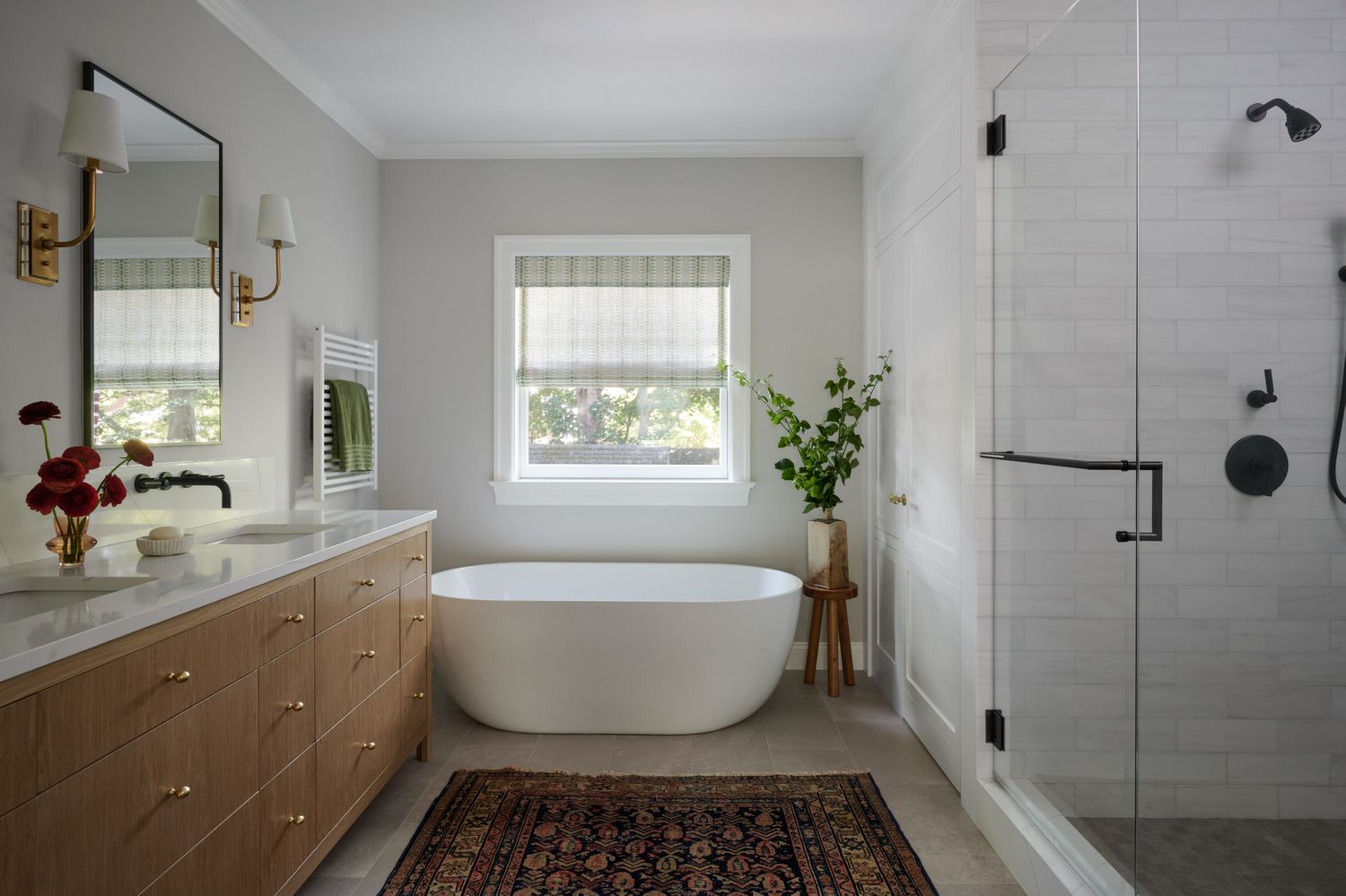 9 Bathroom Layout Ideas for Spaces Large and Small