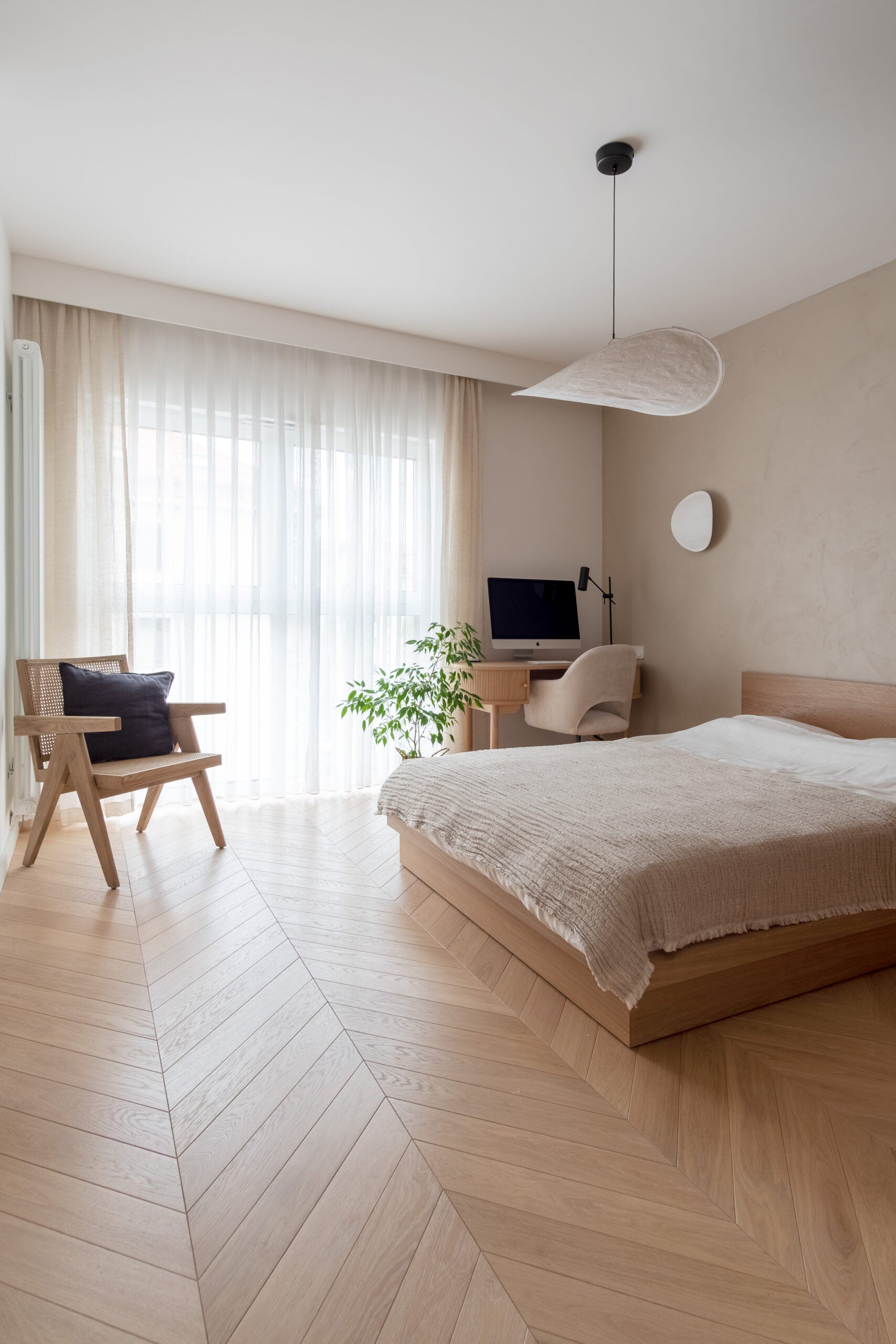 Bedroom with Microcement Wall- Coziness and Minimalism – FESTFLOOR
