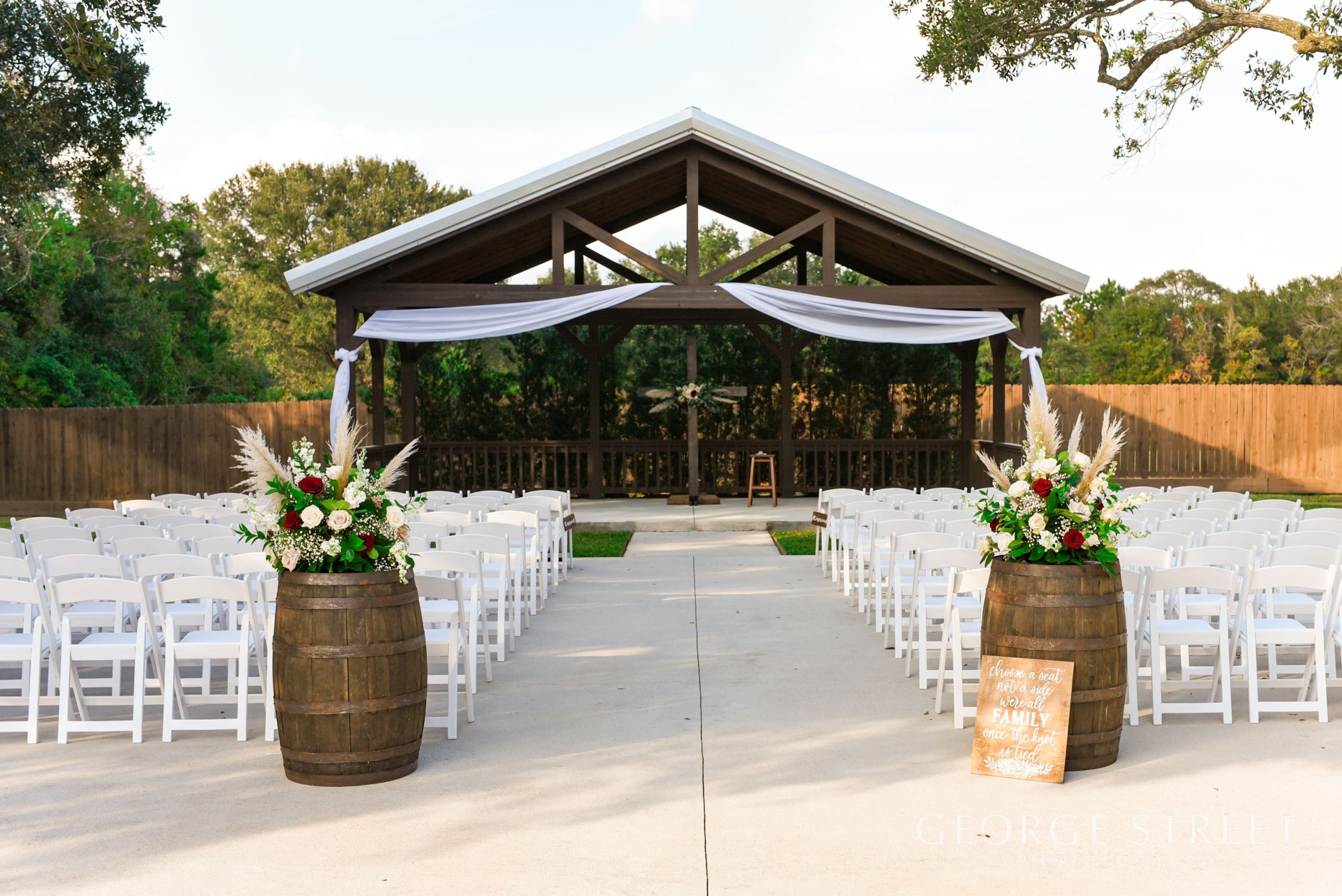 Blog | Rustic Early Fall Wedding Ideas To Consider