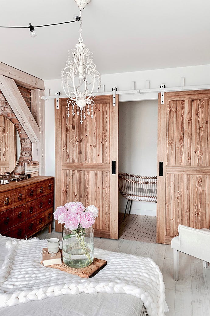 Cosy rustic bedroom – beautiful idea for Interior Design | RENO doors | RENO doors
