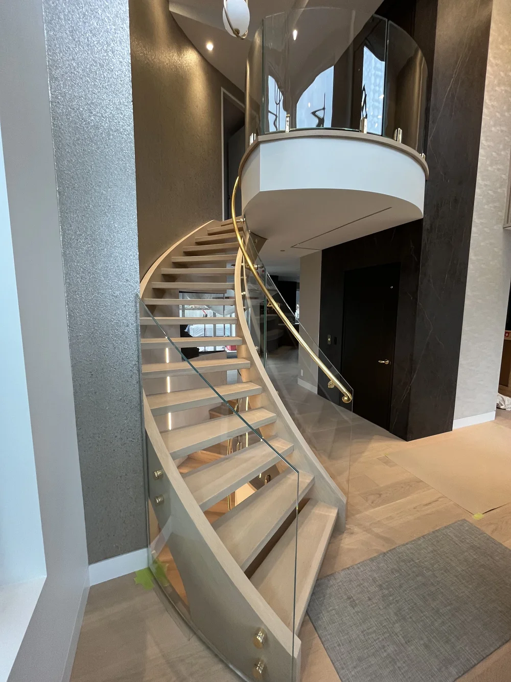 Custom Stair Railings | Curved & Floating Stairs | Tenmar