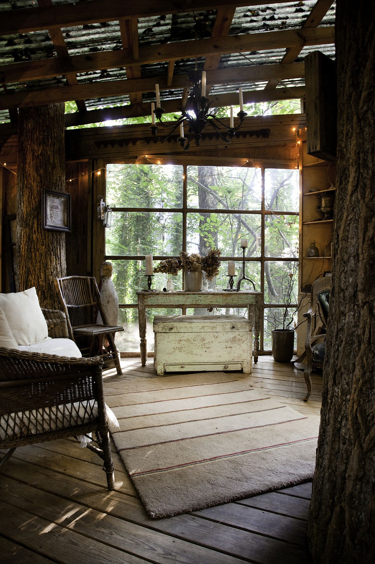 Feminine Backyard Hideaways: Inspiring She Shed Ideas