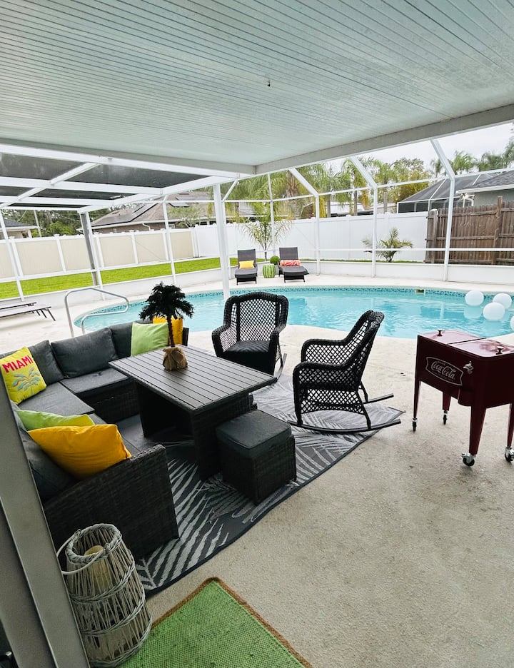 Heated pool Modern luxury remodeled 4 bedroom home - Houses for Rent in Palm Coast, Florida, United States - Airbnb