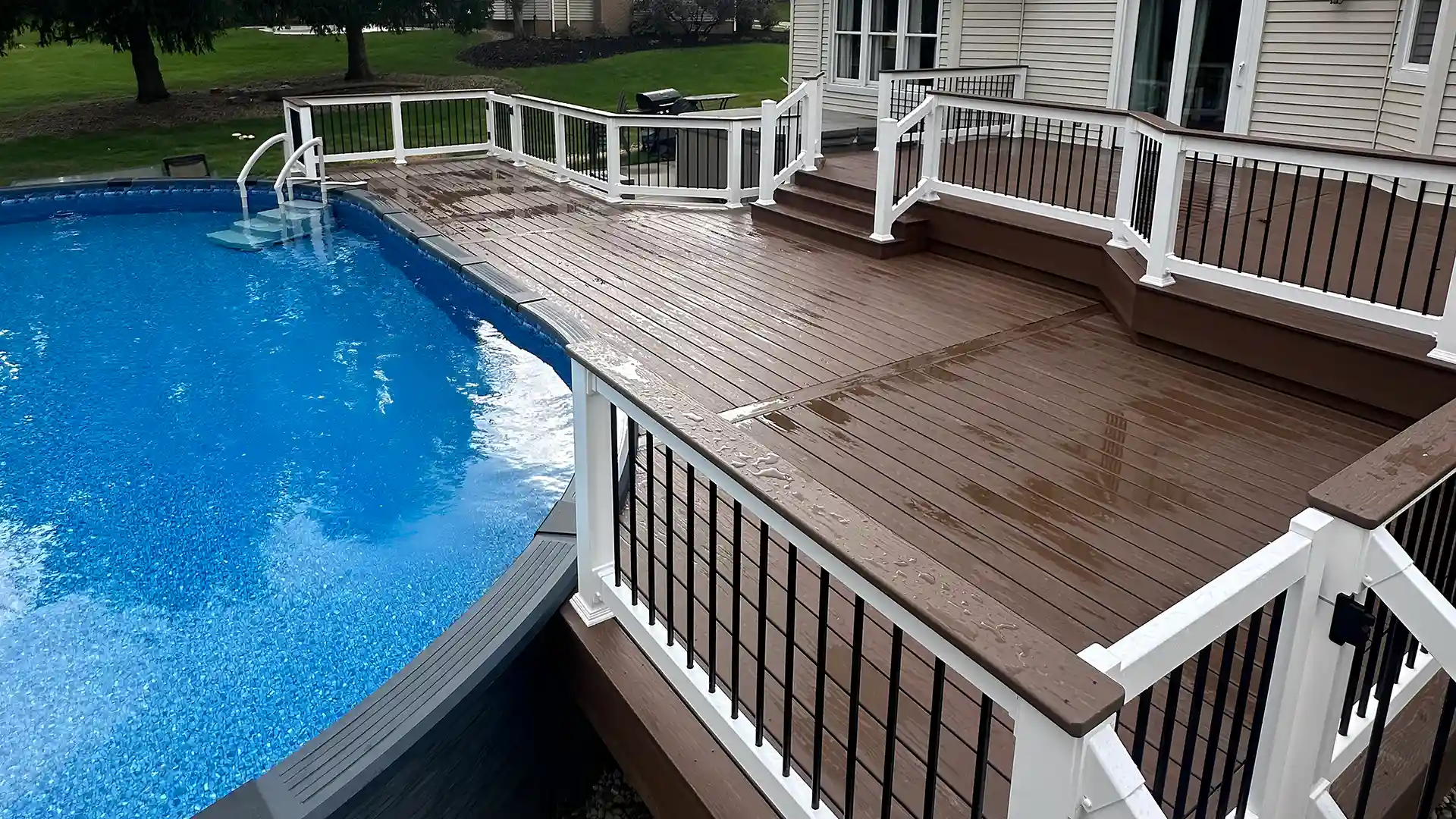 Multi-Level Decks - Hen-House Decks