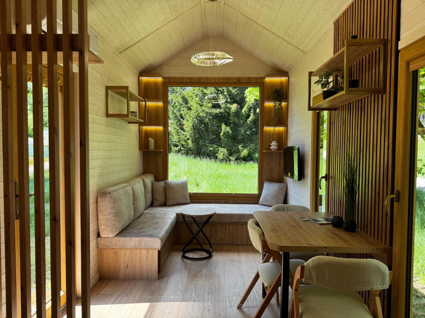 Sophia Tiny House Is a Supremely Sophisticated Take on Scandinavian Style - autoevolution
