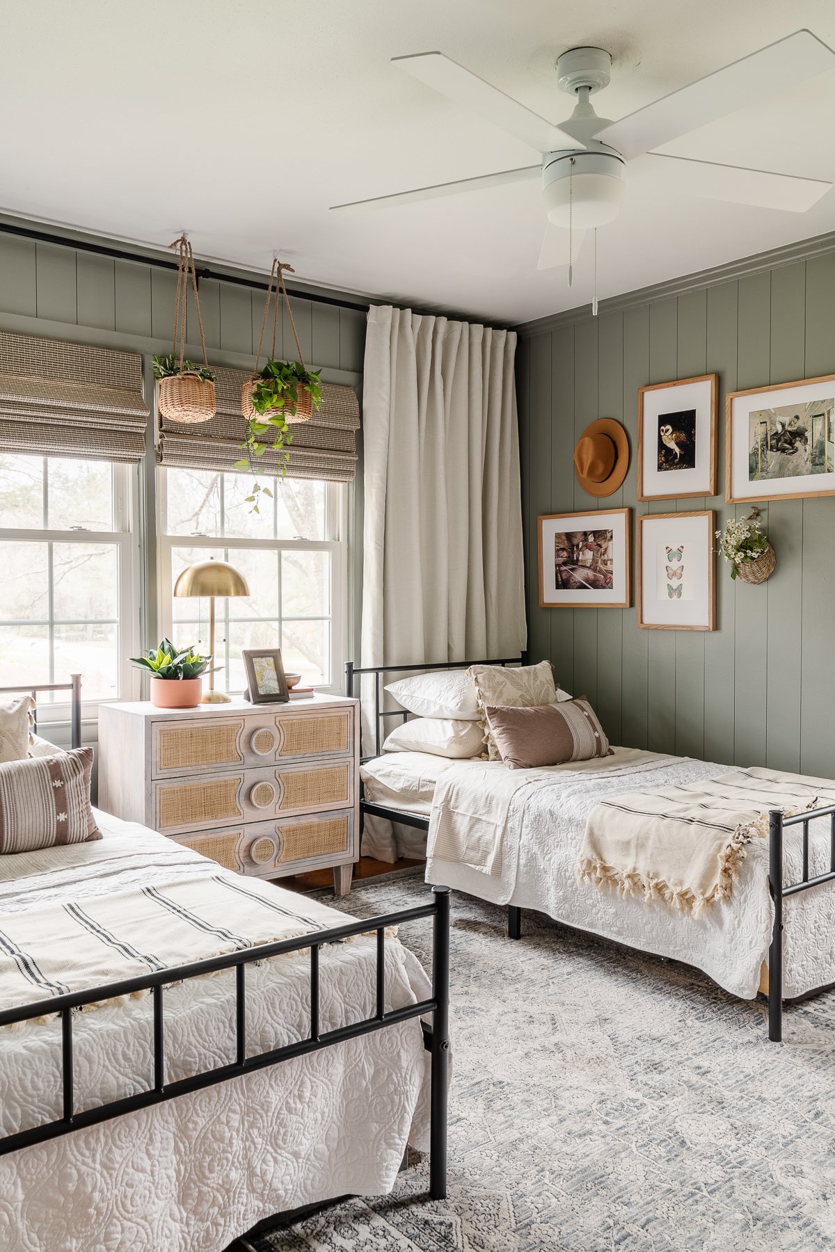 Teen Girl Bedroom Ideas - Bigger Than the Three of Us