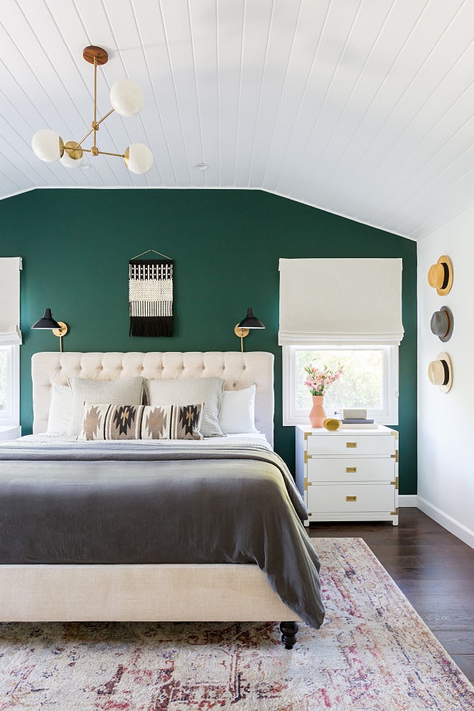 The Beauty and Intimacy of a Stunning Dark Green Wall