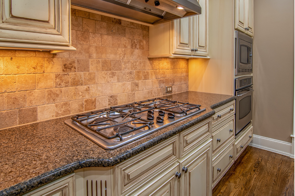 Trends in Kitchen Backsplash Tiles | Fillo Painting Contractor