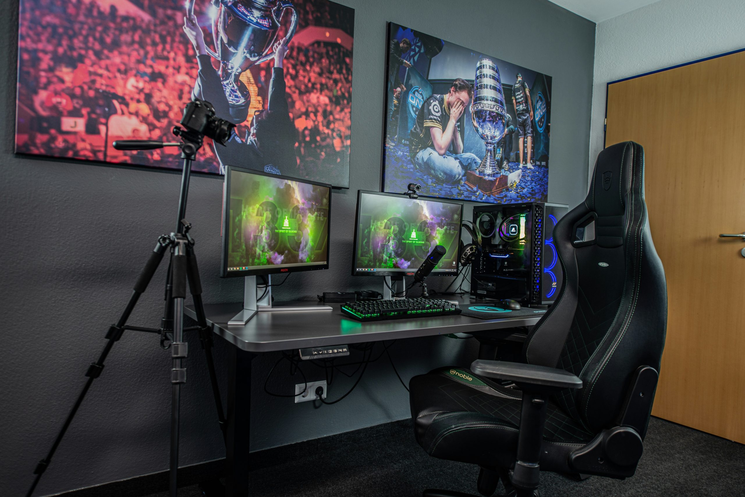 We had bootcamps featuring teams, clans, friends, organizations, game developer and many more. Regardless of your team construction, you will find everything you need in the LEET Camp. We offer a perf