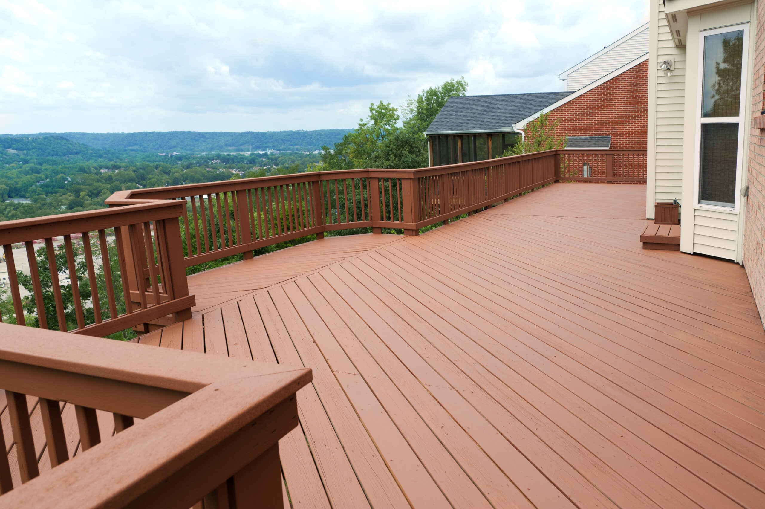 10 Stunning Deck Railing Ideas to Upgrade Your Outdoor