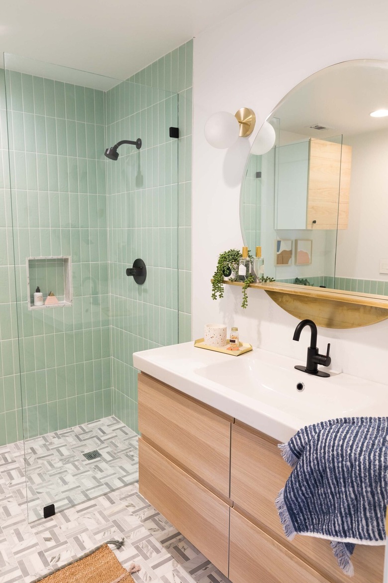 11 Corner Shower Ideas That Will Make Your Small Bath Feel A Bit Roomier