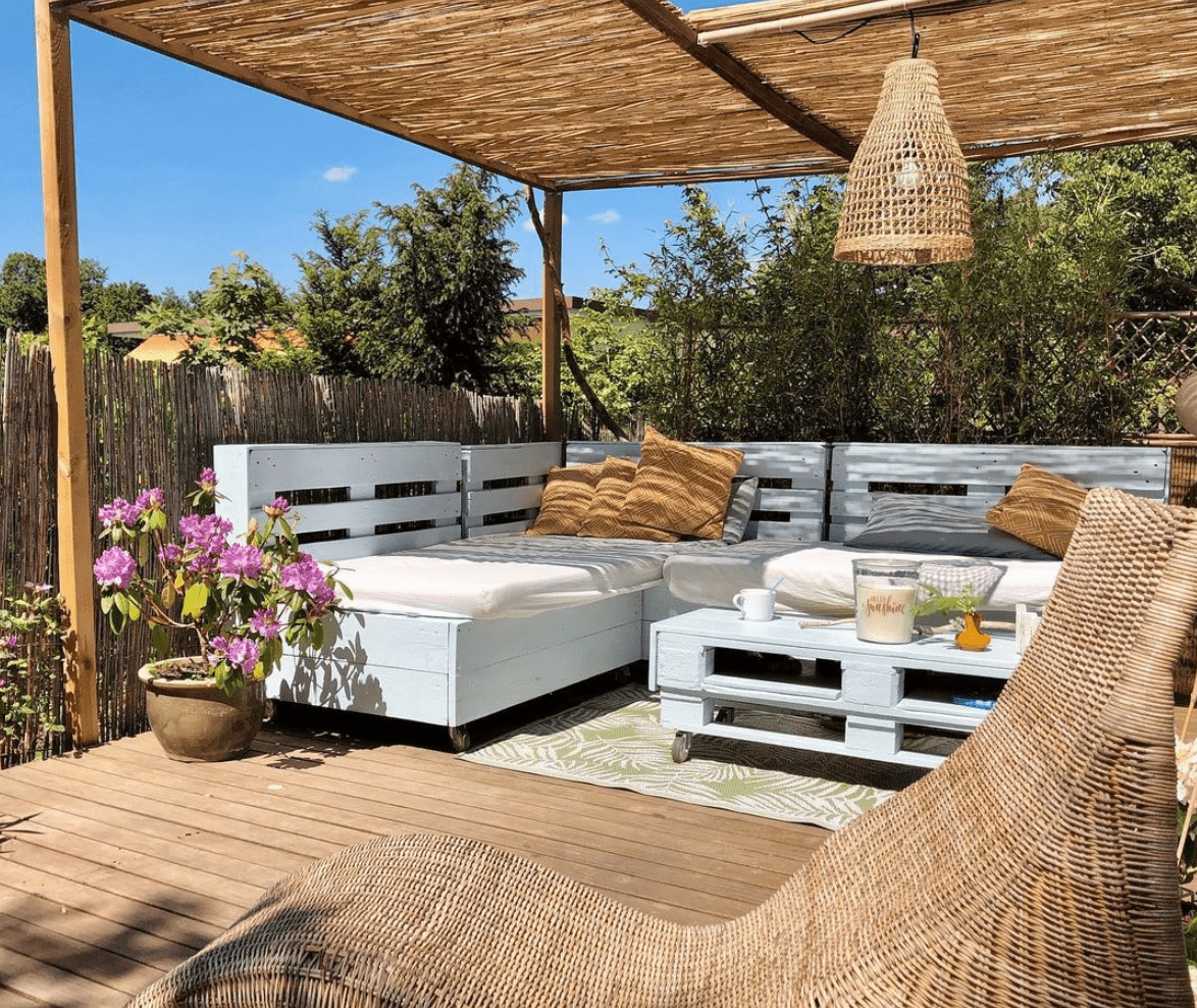 12 Pergola Roof Ideas That Work in Every Outdoor Space