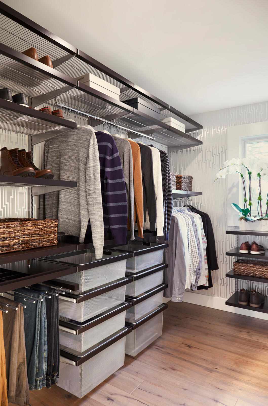 14 Walk-In Closet Organization Ideas