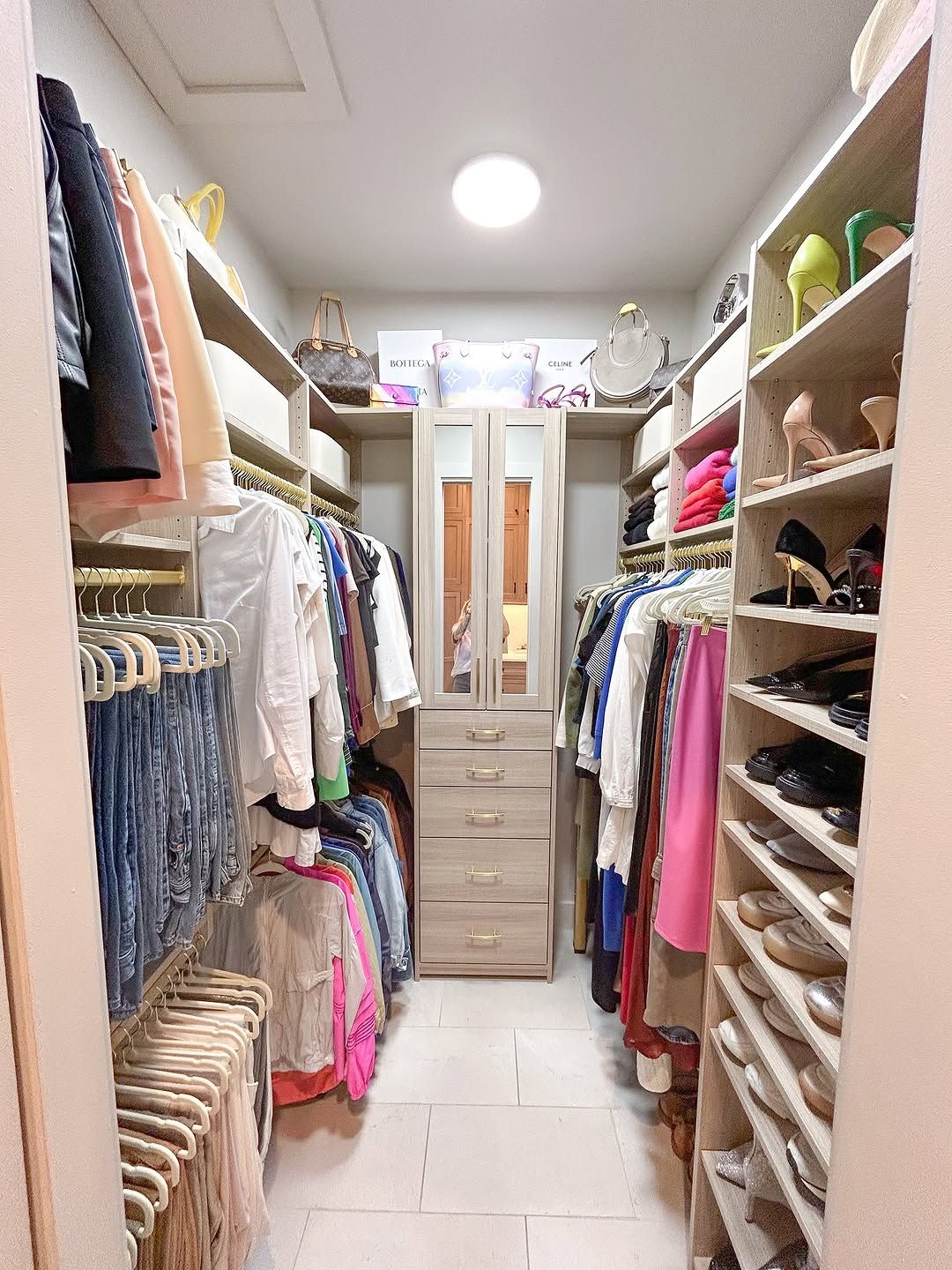 20 Closet Organization Ideas Designers Use in 2026 but Rarely Show Online