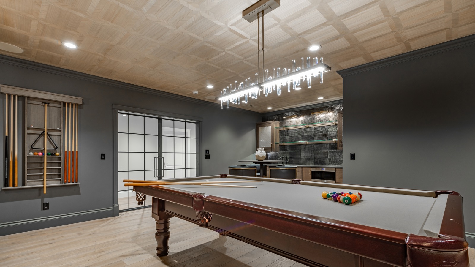 20 Ideas To Transform Your Outdated Basement Ceiling