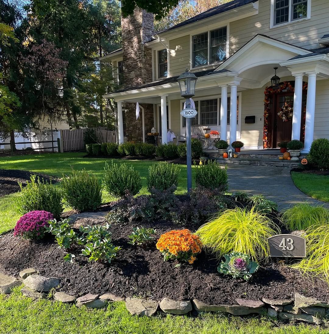 28 Front Yard Landscape Ideas That Make Your Entry Feel Designed From the Street in 2026