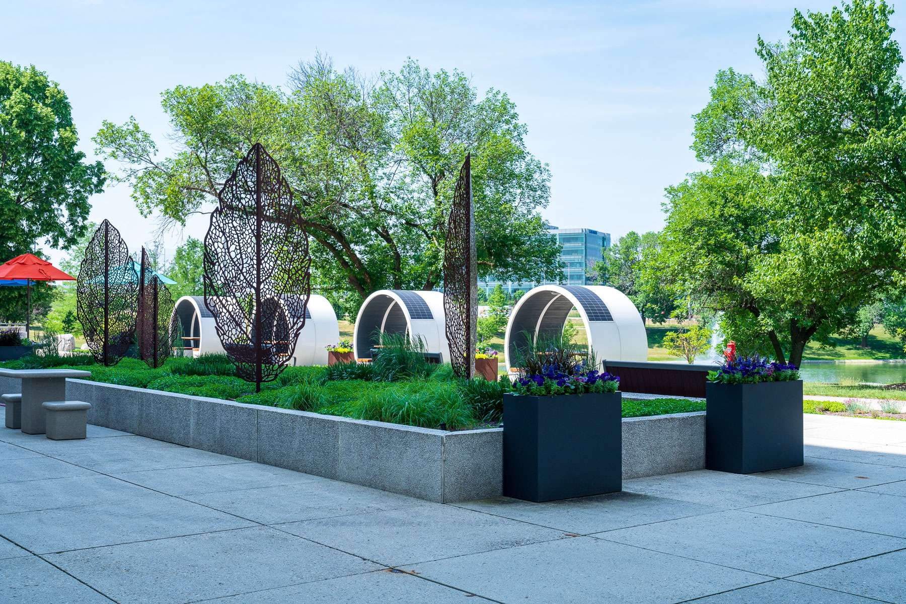 3 Landscaping Tips for High-Traffic Areas on Commercial Properties in Chicago