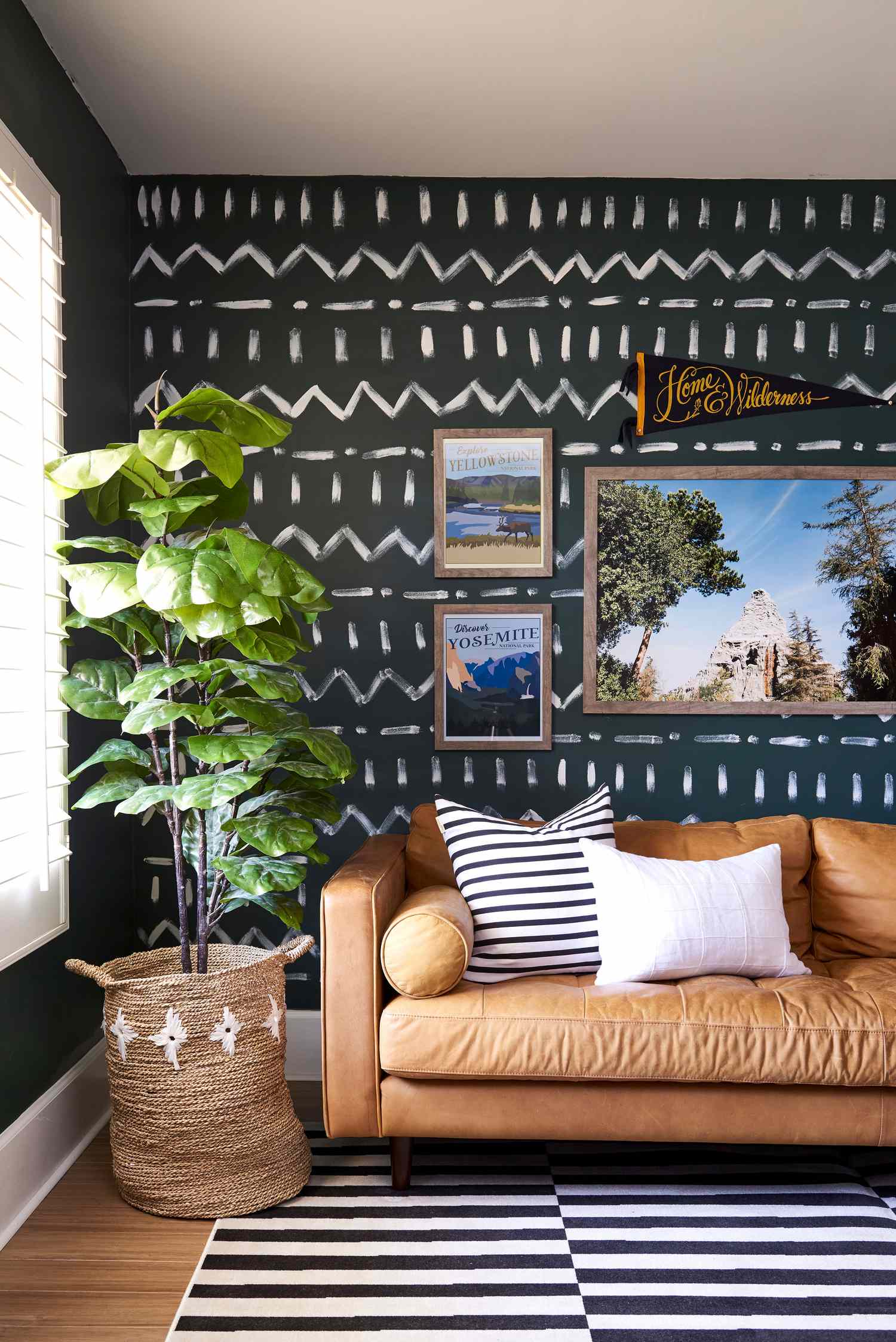 31 Creative DIY Paint Projects to Personalize Your Home Decor