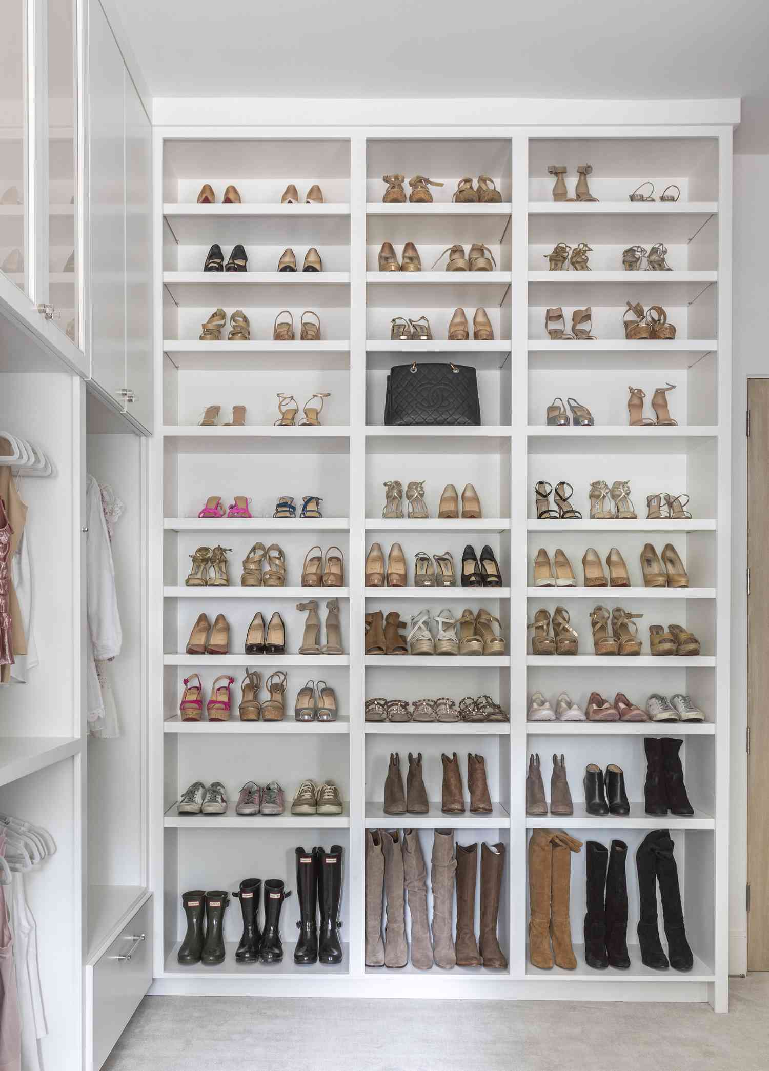 37 Best Walk-In Closet Ideas and Designs