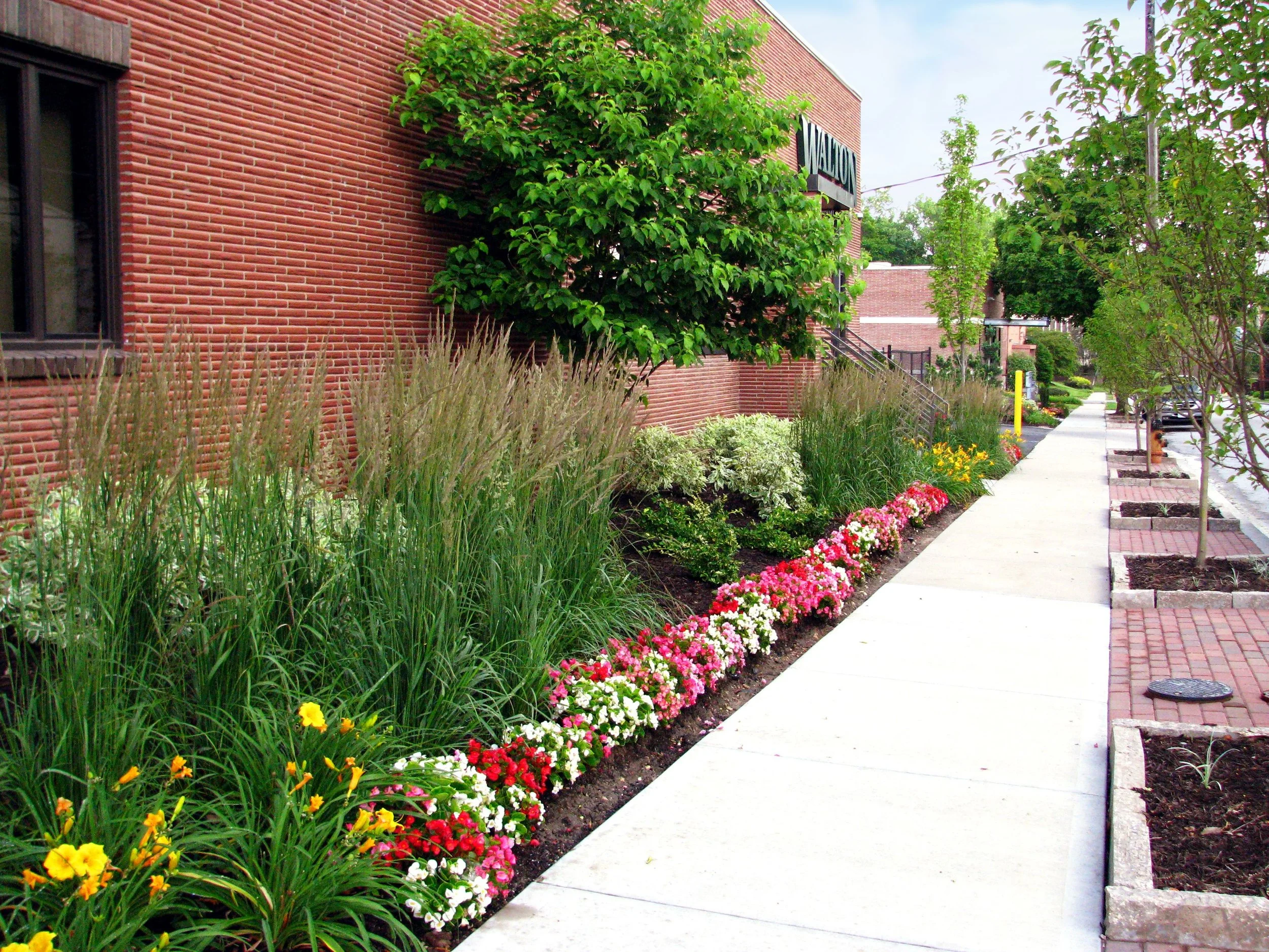 7 Commercial Landscaping Services to Consider for Your Business Space in Wyandotte County, KS — Hermes Landscaping
