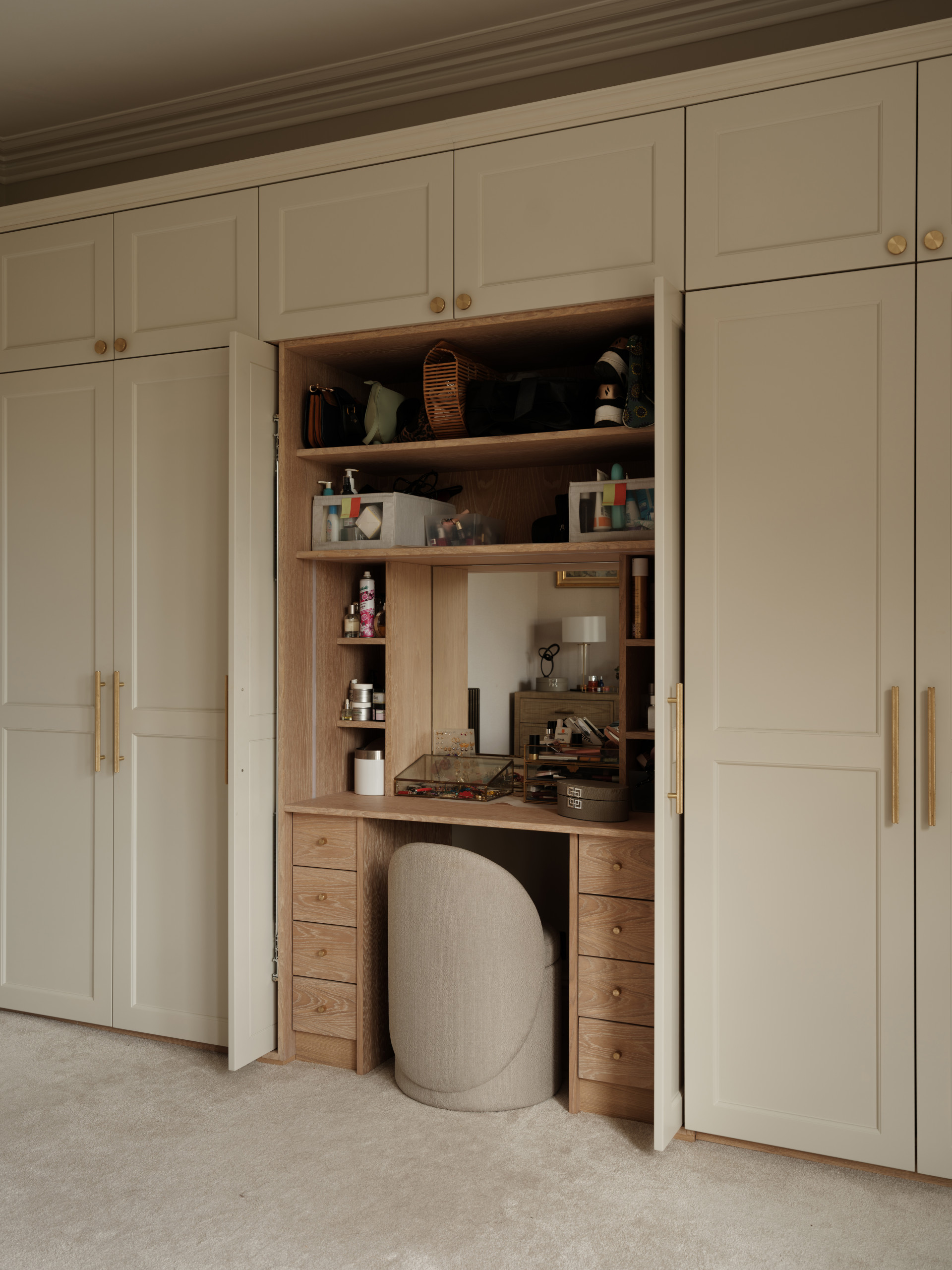 75 Most Popular 75 Beautiful Wardrobe with Shaker Cabinets Ideas and Designs Design Ideas for June 2026 | Houzz IE