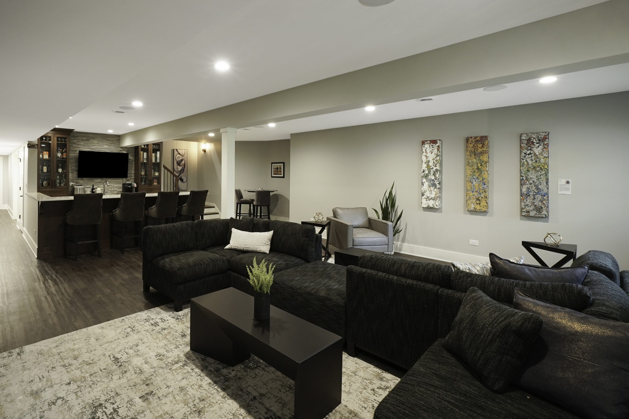 Checklist: Making Your Basement Into an Inviting Entertainment Area