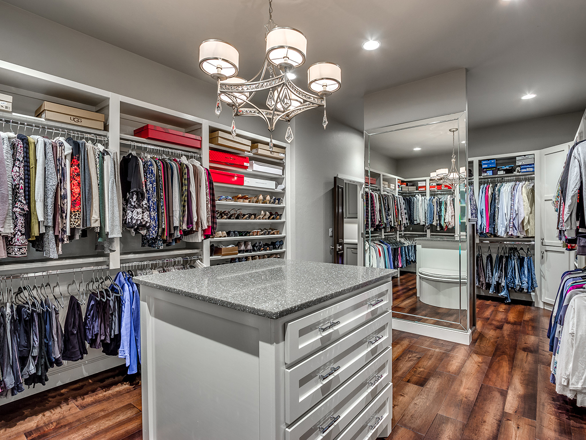 closet design Archives - Bill Roberts Custom Homes