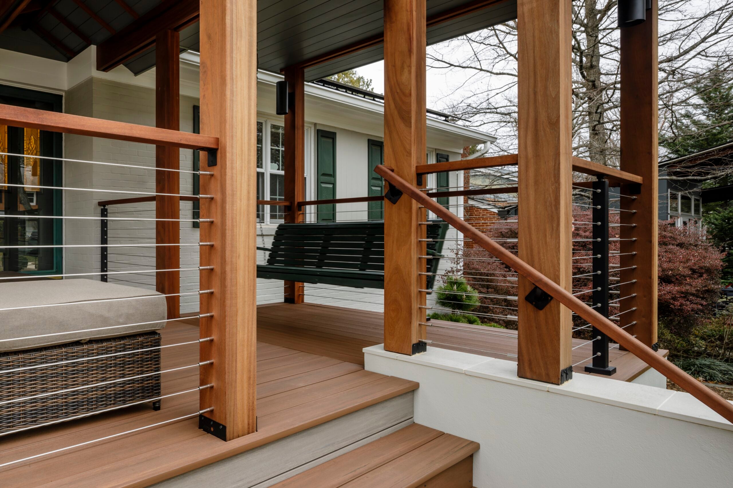 Cozy Front Porch with DriveTite Cable Railing | Viewrail