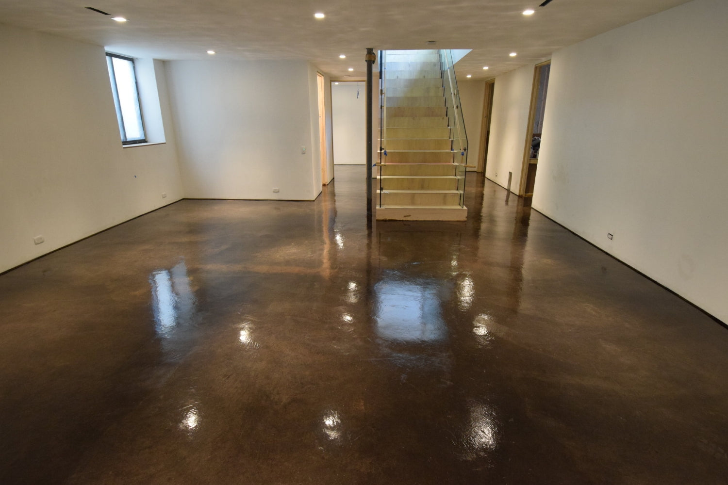 Epoxy Plus: Concrete Staining & Water-Based Epoxy Guide