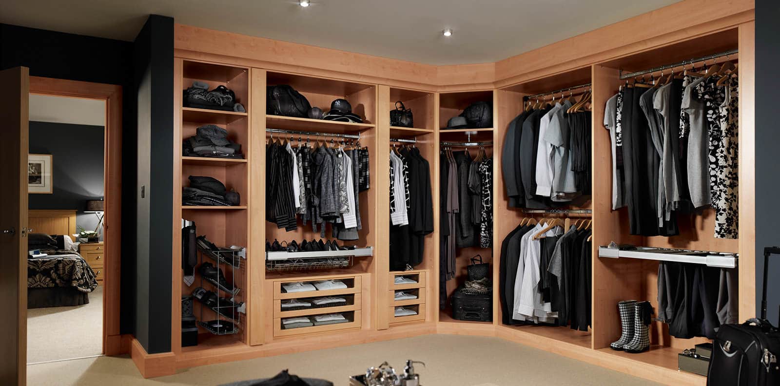 Fitted Corner Wardrobes | L-shaped and 45 Degree Corner Solutions | Strachan