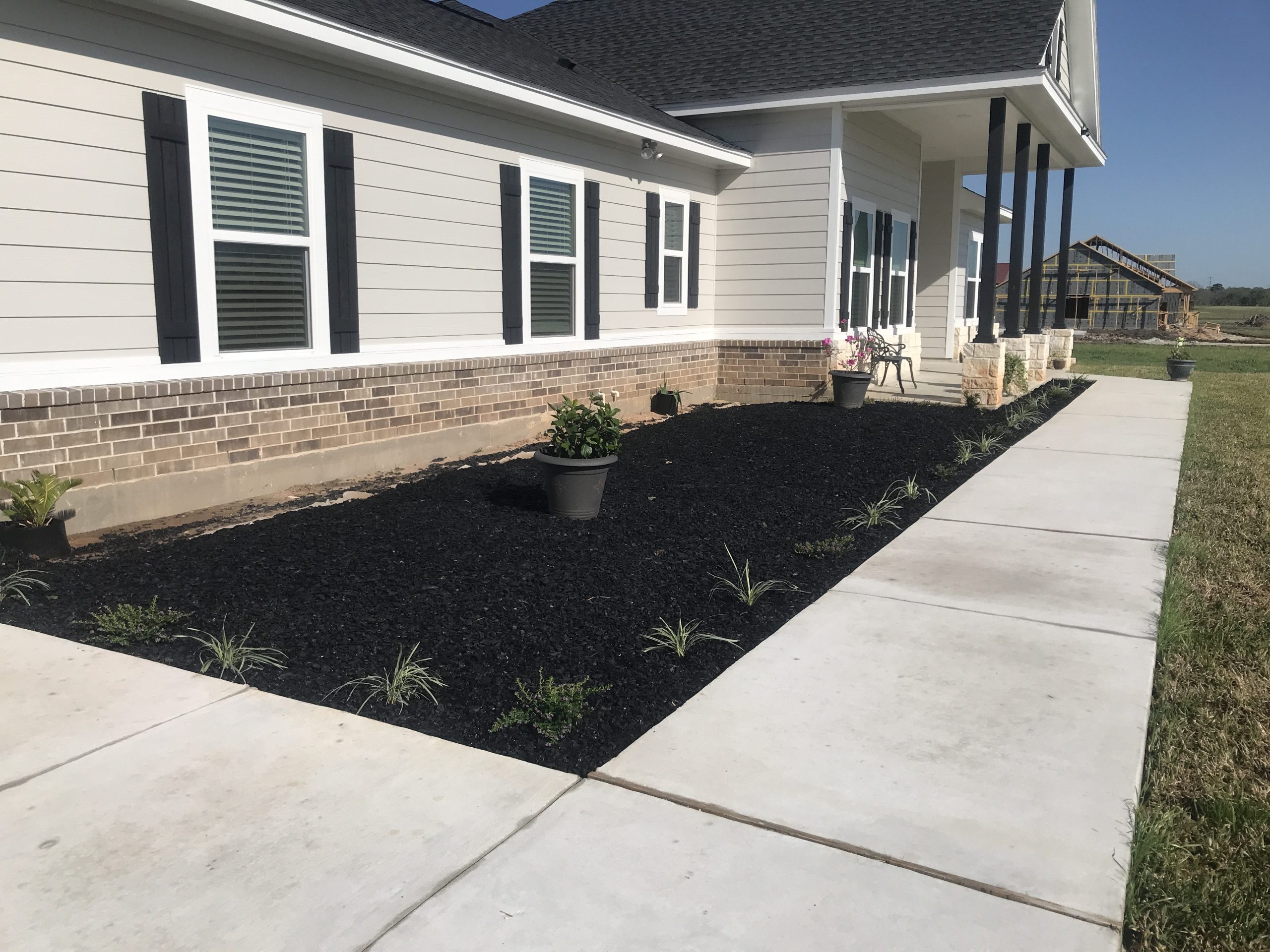 From Mudpit to Beautiful Garden | RubberMulchWarehouse.com