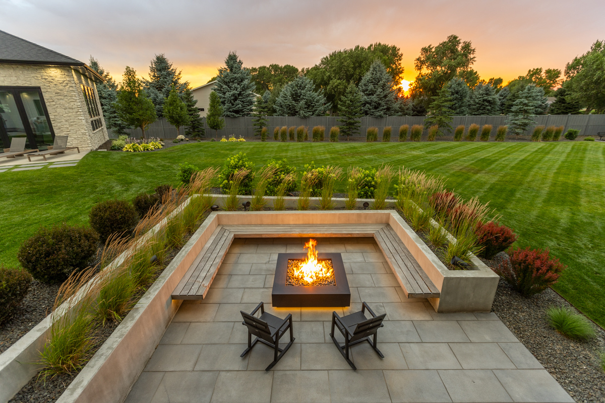 How Landscape Design Helps You Make Use of Large Outdoor Spaces