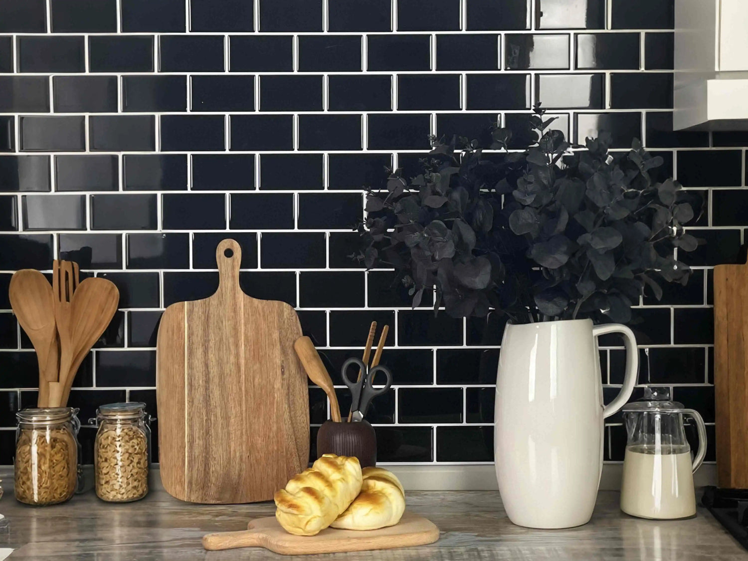 Modern Peel and Stick Subway Tiles: A Chic Kitchen Upgrade