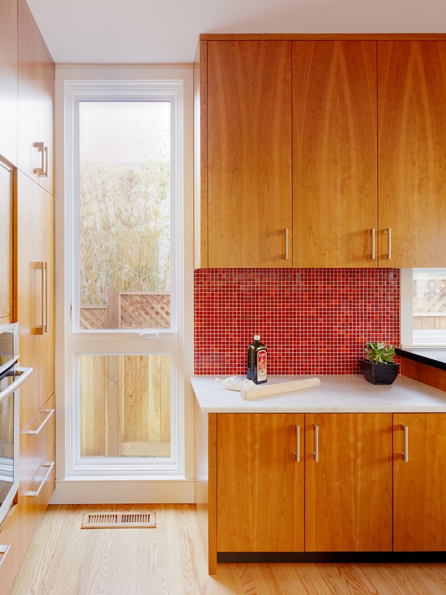 Photo 12 of 49 in 50 Brilliant Backsplash Ideas for Your Kitchen Renovation from How the Colors in Your Kitchen Affect Your Appetite - Dwell