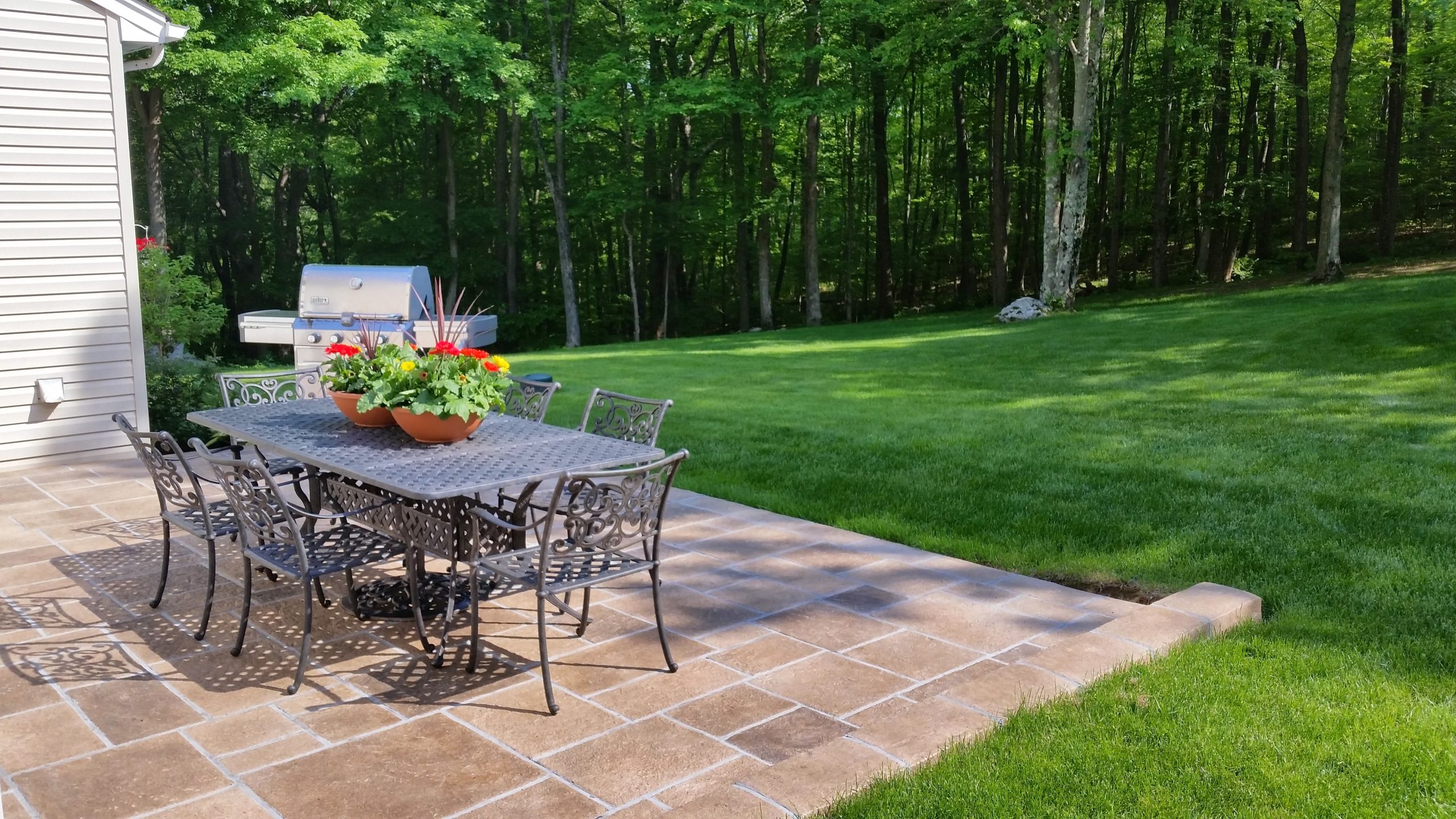 Stockholm, NJ Patio, Driveway Accent, Front Entryway, Stamped Concrete | Unique Concrete