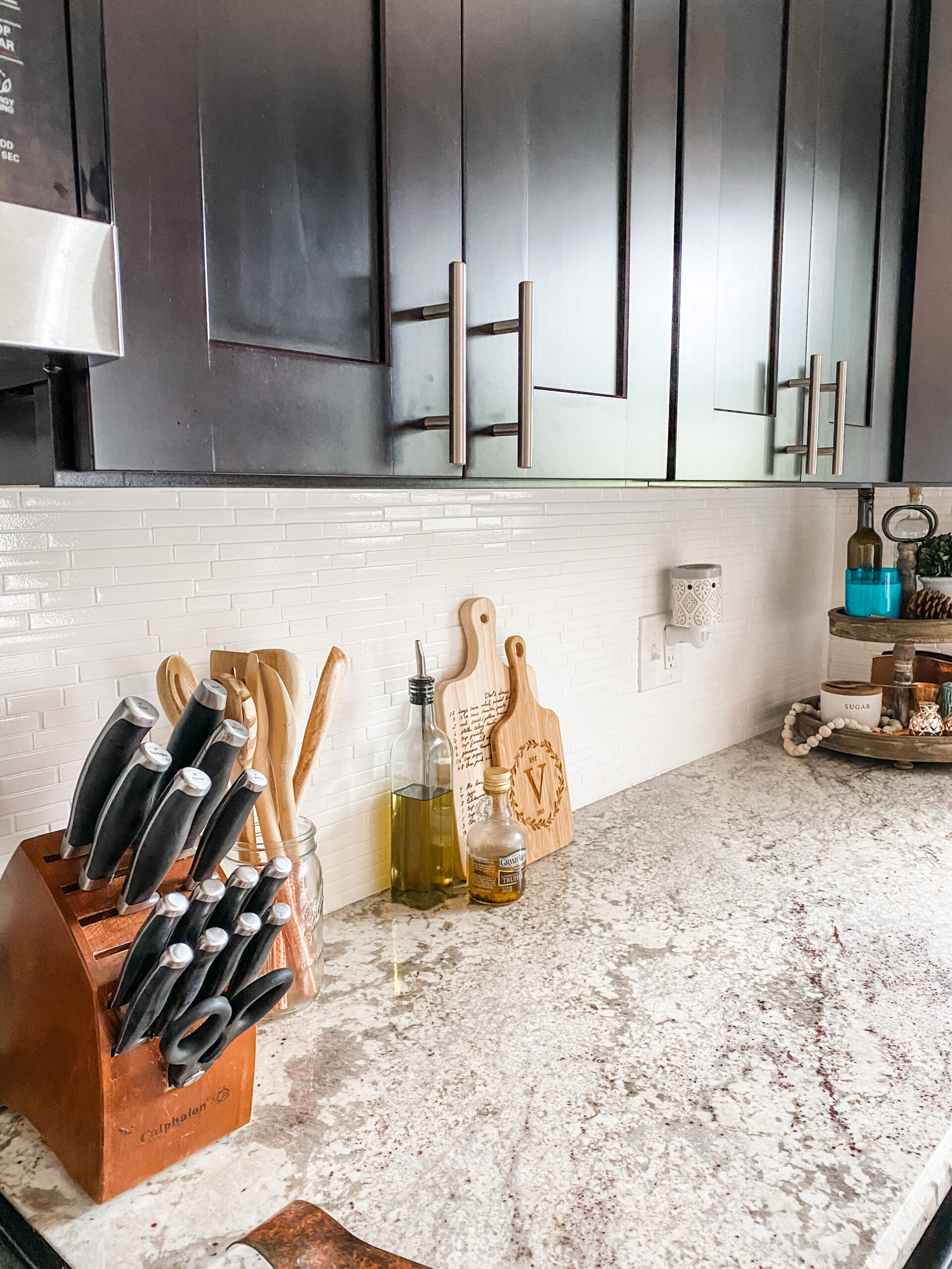 Transform Your Mosaic Tile Backsplash for $30! - Come Stay Awhile by Amanda Vernaci | Modern Farmhouse DIY + Home Renovation